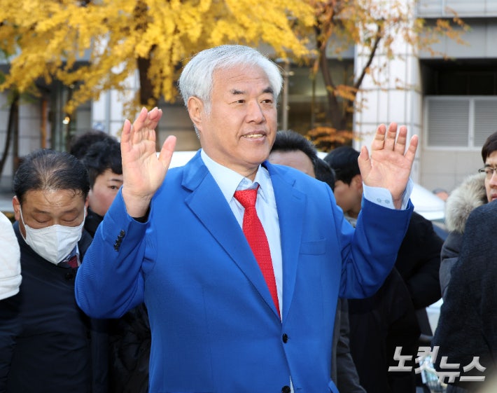 [단독]경찰, '<b>서부지법</b> 폭동 배후' 의혹 <b>전광훈</b> 21일 <b>재소환</b>
