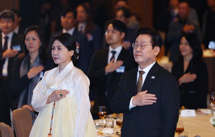 <b>이집트</b>와 'CEPA 체결 추진' 합의한 李…G20 위해 남아공行
