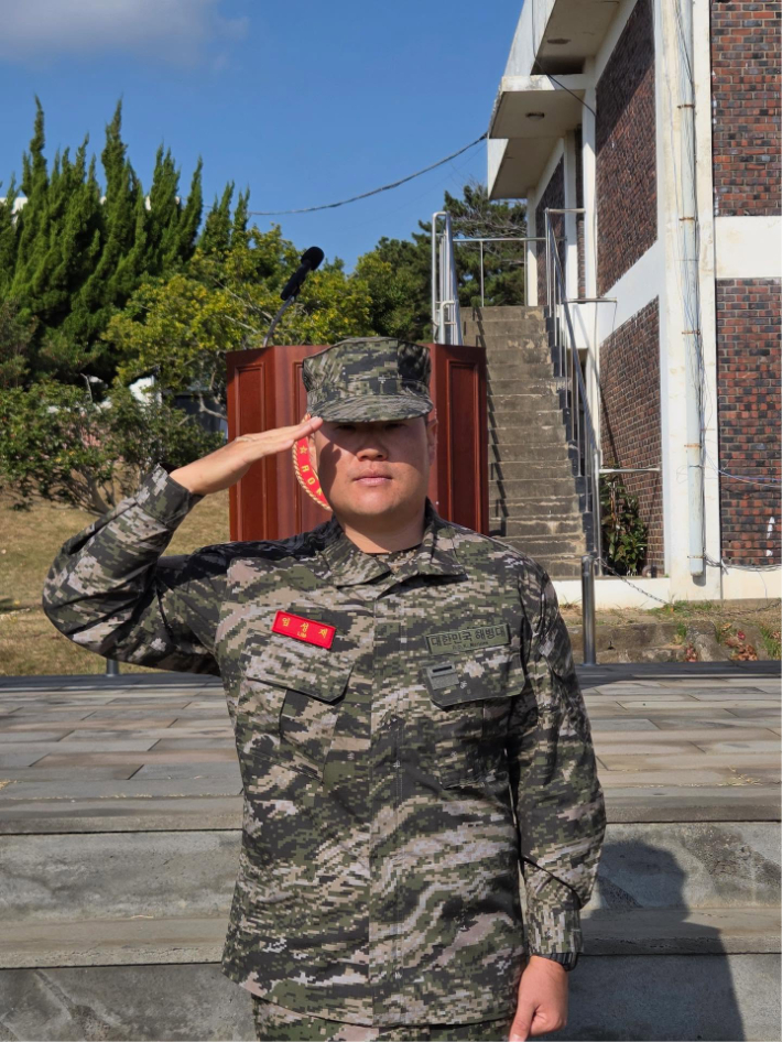 <b>임성재</b>, <b>해병대</b> 3주 <b>훈련</b> 후 퇴소 "사회의 본보기가 되고 싶었다"