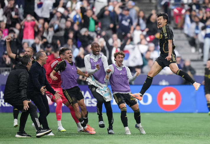 <b>손흥민</b>, 2골 멱살 캐리에도 <b>승부차기 실축</b>…LAFC 플레이오프 탈락