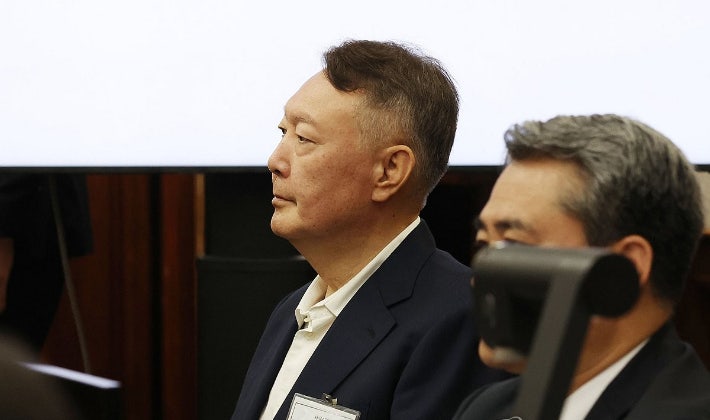 與 내란재판부 재시동…<b>계엄</b> 1년 앞두고 '강공모드'