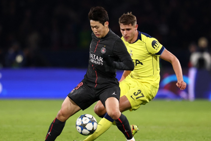 비티냐 해트트릭·<b>이강인</b> <b>활약</b>… PSG, 토트넘 꺾고 UCL 선두 추격