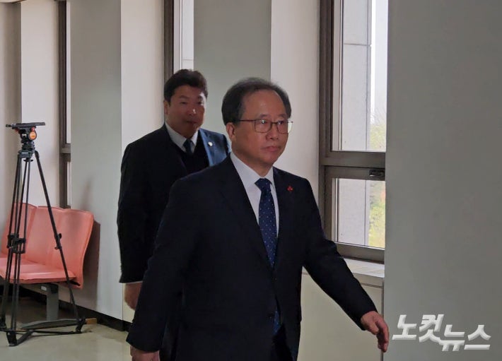 '<b>해직교사 특채</b>' <b>김석준</b> 부산시<b>교육감</b> 1심서 직위상실형