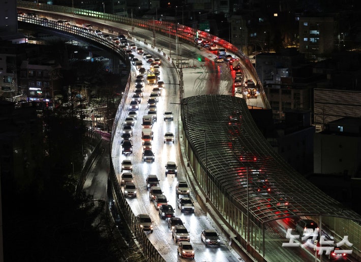 늦은 밤부터 중부내륙 폭설…내일 아침까지 눈·비 이어져