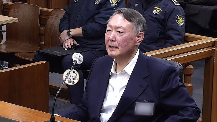 [속보]<b>윤석열</b>, <b>김건희특검</b> 첫 피의자 <b>조사</b> 출석