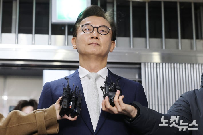 통일교 금품 수수 의혹을 받는 전재수 전 해양수산부 장관.류영주 기자