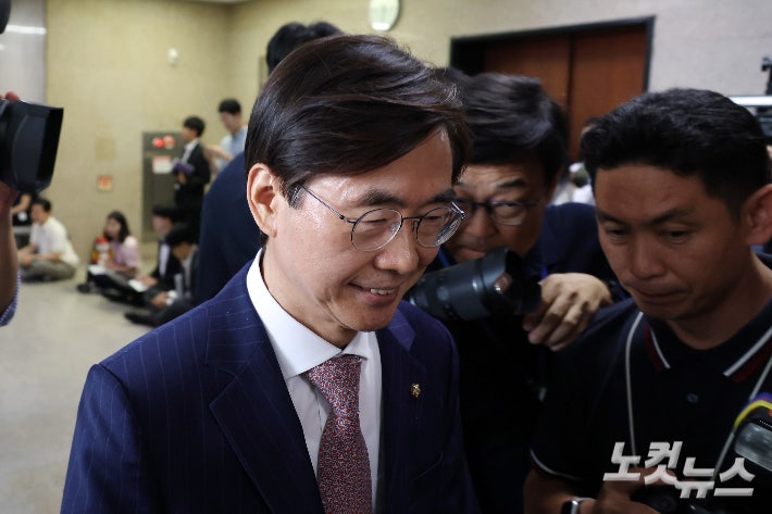 여야 넘는 부산 변수…조경태 해수부 장관설 '술렁'