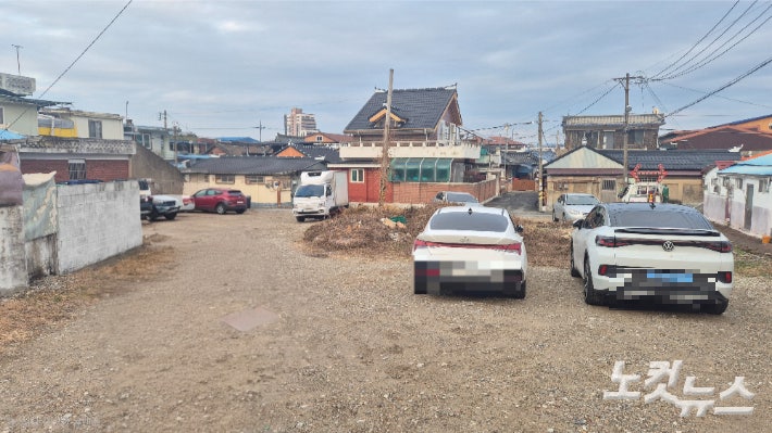 호남 선교의 출발점으로 여겨지는 은송리 첫 교회 터로 지목된 행운슈퍼 옆 공터.현재는 주차장으로 사용되고 있다.심동훈 기자