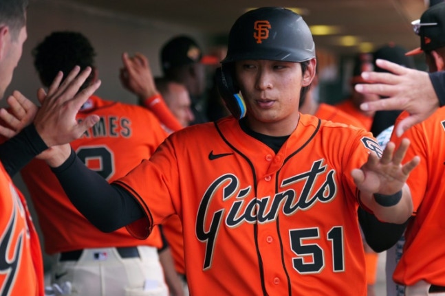 '우익수로 포지션 변경' 이정후, MLB 공식 개막전 선발 출전