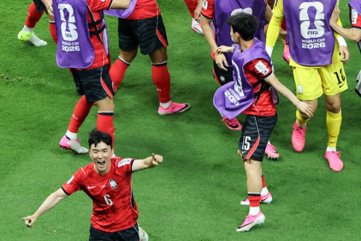 [속보]韓 축구, 북중미 월드컵 1차전 체코에 2-1 승리
