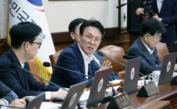 김민석, <b>잠실 봉쇄 시위</b>에 "용납될 수 없는 심각한 불법 행위"