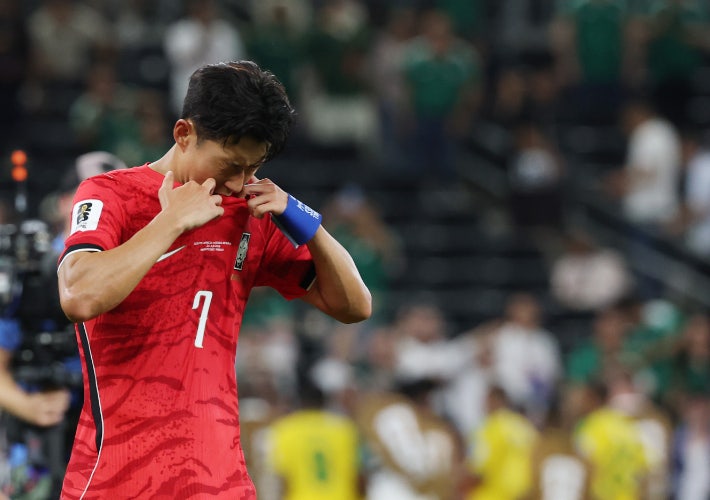 역대 최고의 꿀조에서 사라진 희망…日 "한국 <b>축구</b>의 악몽"