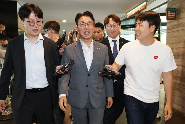 김민석 총리 "野 호남 반도체 반대, 지역 차별 본색인가"