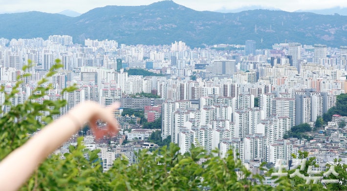 '1억 내고 5억 전세' 막히나…李 지목 '전세대출 규제' 방향은