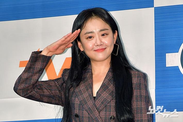 문근영 깜짝 '결혼' 발표…신랑은 7세 연상 <b>배우</b> <b>정평</b>