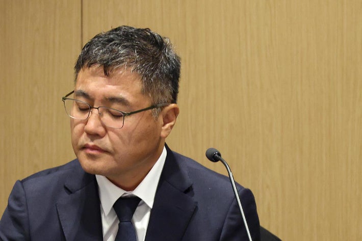 조성환 대표 "<b>폭행</b> 사과 … <b>호카</b> 판권 노린 기획"[노컷네컷]