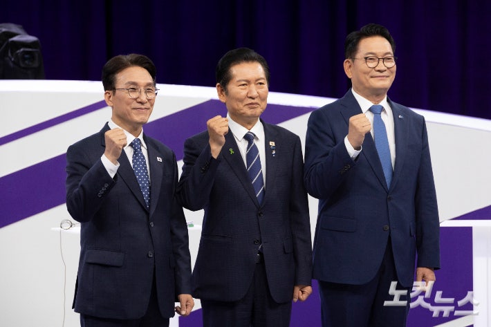 승부처 <b>호남</b> 투표 공개 D-1…<b>투표율</b> 저조 속 여론조사 시작