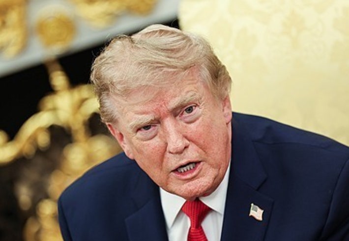 <b>트럼프</b>, <b>이란</b>에 '<b>경제</b>적 D-데이' 선언…제3국에도 초강력 압박