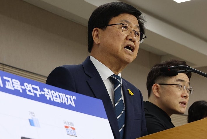 '<b>서울대 10개 만들기</b>' 지원대학에 부산대·전남대·충남대 선정