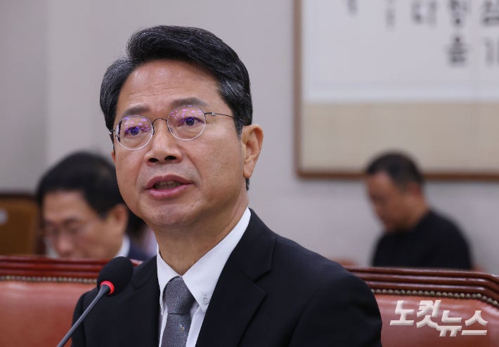 경찰, <b>김승원 성추행</b> 의혹 <b>수사</b> 착수…김병기는 수심위 연장
