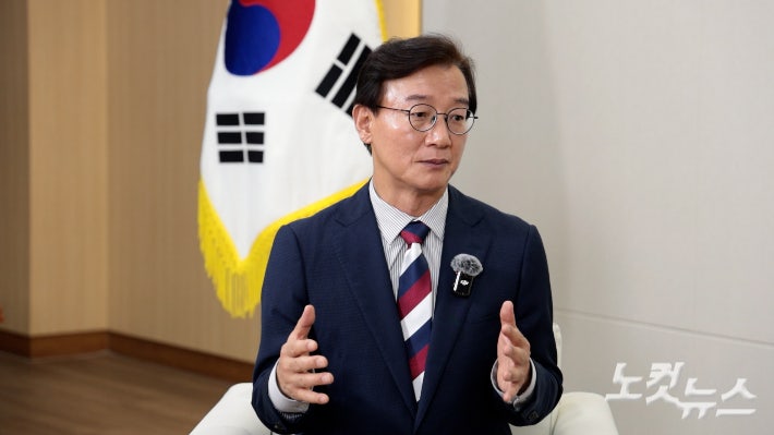 전재수 "돔 아레나 임기 내 착공"…"김도읍, 아주 나쁜 정치" 비판