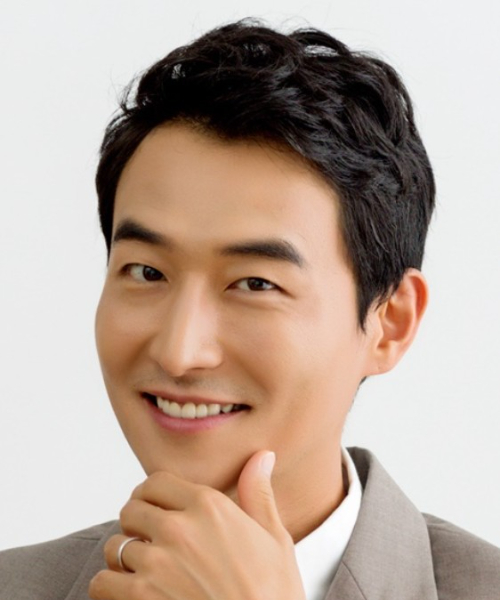 <b>김인석</b> 뒤늦은 <b>이혼 고백</b>…"2년 전 부부 인연 정리"