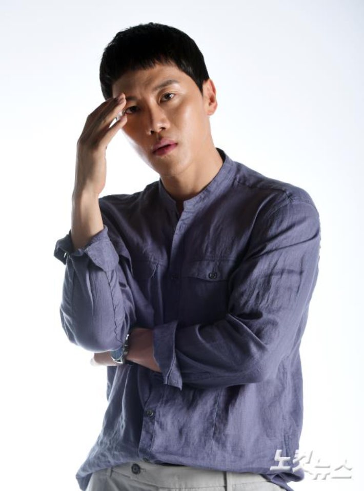 '호프' <b>음문석</b>, 모델 연인과 내년 <b>1월 결혼</b>