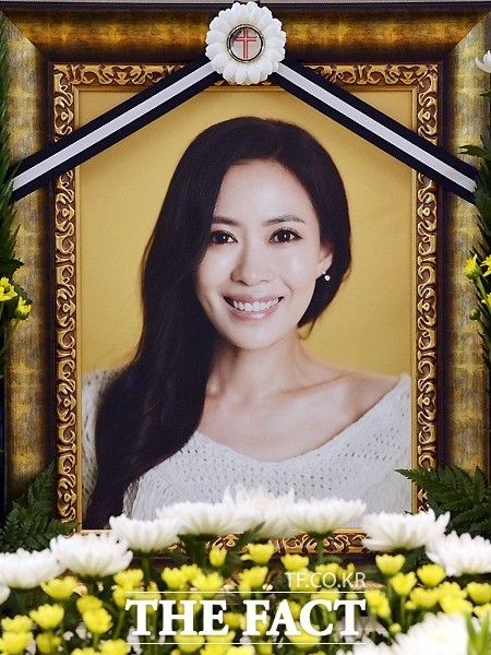 <b>유채영</b> 경기 파주 서현<b>추모</b>공원 안치...<b>김현주</b> 박미선 송은이 임종 지켜...
