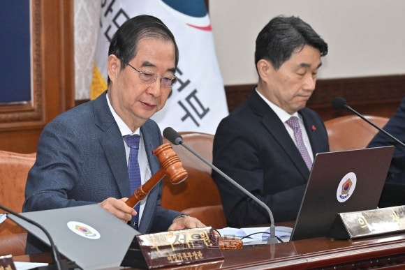 尹 ‘<b>이태원 특별법</b>’ <b>거부권</b>… 희생자 영구 추모 시설