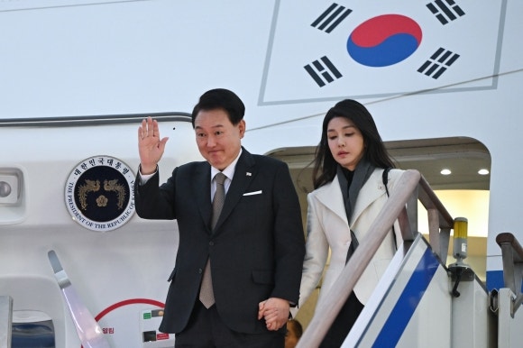 尹 대통령, <b>독일</b>·<b>덴마크</b> 순방 <b>순연</b>… ‘여러 요인’ 고려
