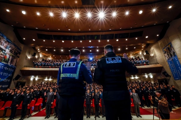 경찰 ‘<b>기동순찰대</b>·<b>형사기동대</b>’ <b>출범</b>…흉악범죄 막을까