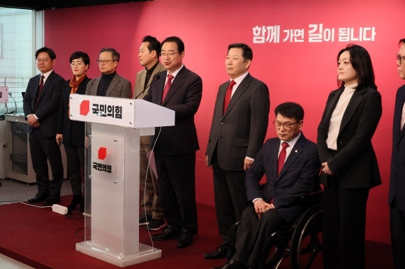 與 마포갑 <b>조정훈</b>·대구수성을 <b>이인선</b>…‘<b>현역</b> 불패’ 계속