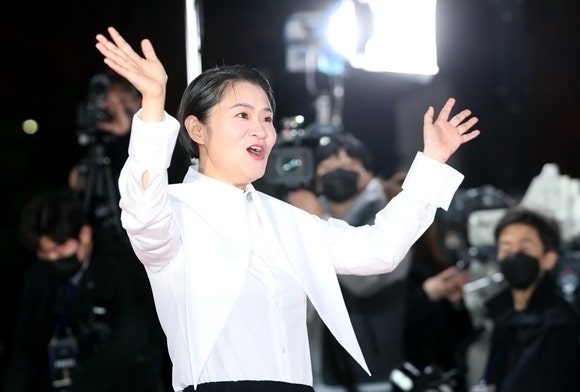 “시청률 떨어졌다” KBS, <b>김신영</b> 하차 이유 밝혔다