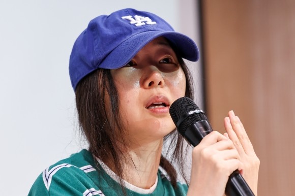 <b>민희진</b> “<b>네이버</b>·<b>두나무</b> 만남은 사적 자리…카톡 내용도 짜집기”