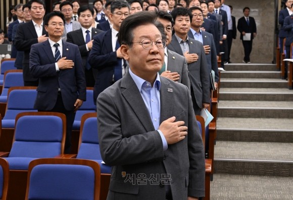 “공권력 남용”…<b>민주</b>, <b>이재명 수사</b> 검사 탄핵 추진