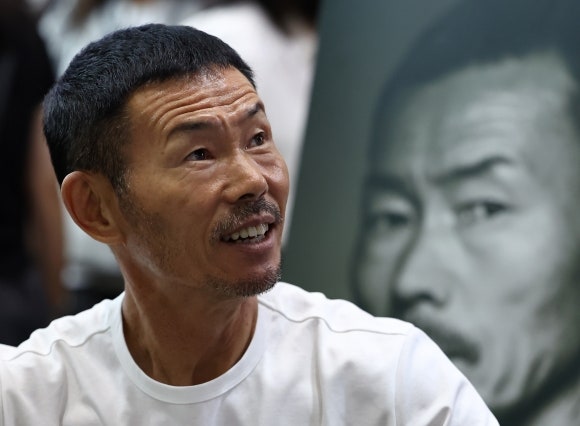 “사랑의 매? 피해자는 묵묵히 견딜 뿐” <b>손웅정</b> 비판한 <b>시민단체</b>