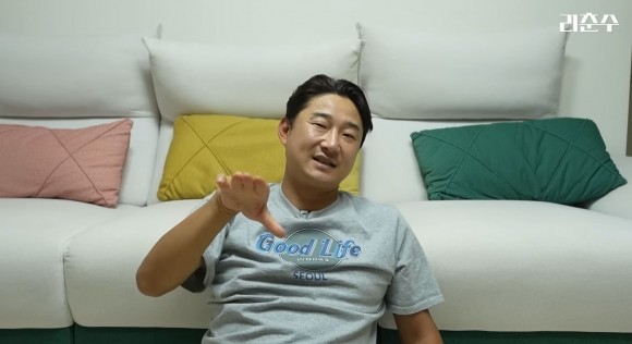 ‘<b>축구</b>계 왕따’ 이천수 “박주호 걱정”…<b>홍명보</b> “마지막 도전”