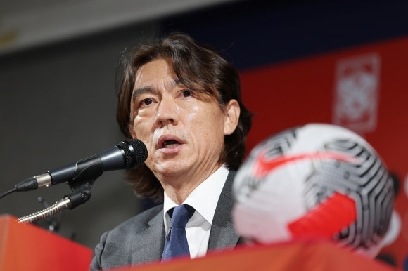 “주장은 손흥민”…<b>홍명보 감독</b> 밝힌 축구<b>대표팀</b> 운영 계획