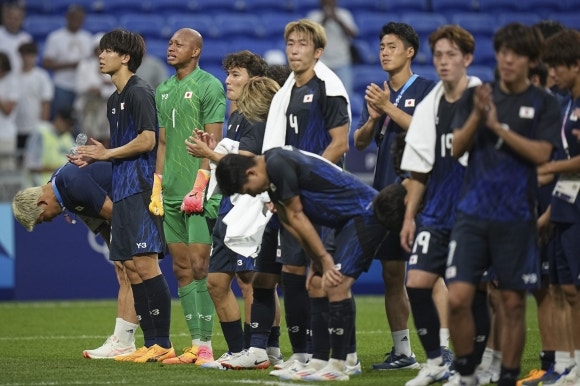 56년 만에 메달 노린다던 日 <b>축구</b>, <b>스페인에</b> 0-3 완패 <b>8강</b> 탈락