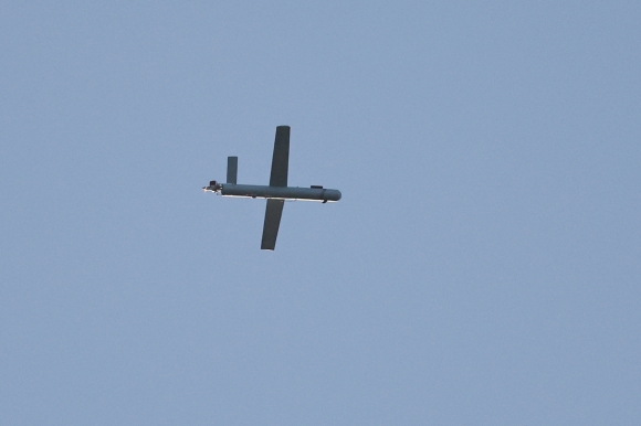 An unmanned aerial vehicle (UAV) launched by the Lebanese pro-Iranian armed group Hezbollah flying near the border between Lebanon and Israel, during the 25th (local time). August 25, 2024 EAP Yonhap News