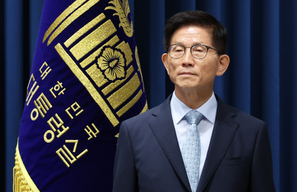 尹대통령, <b>김문수 고용노동부 장관</b> 임명안 재가