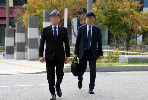 文 전 대통령 딸 부부 태국 이주 의혹…전 <b>청와대 행정관</b> 소환 조사