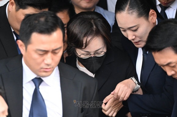 ‘이태원 참사’ <b>박희영 용산구청장 무죄</b>…“구체적 주의의무 없어”