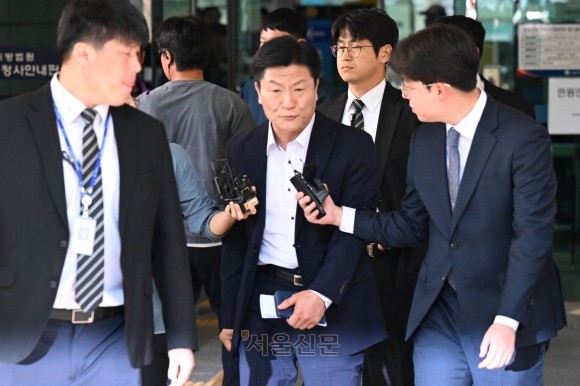 ‘<b>이태원</b> 참사’ 2년 만에 경찰 책임 인정… 용산구청 직원들은 <b>무죄</b>