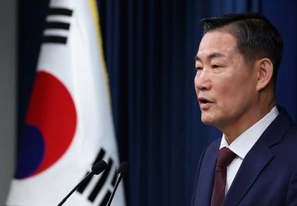 <b>신원식</b> “北, ‘두 국가 개헌’ 유보한 듯… <b>한미일</b> 정상회의, APEC·G20 ...