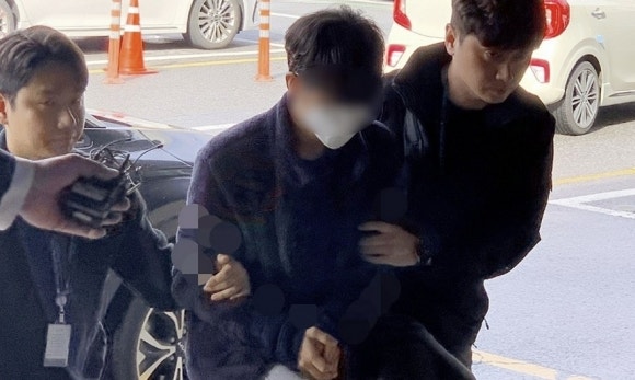 <b>야탑역</b> ‘흉기난동’ 예고글 작성 혐의 20대 <b>구속영장</b> 기각