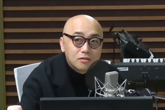 “노래나 해라? 화낼 가치도 없어” <b>이승환 콘서트</b> 대관 취소 비판한 하...