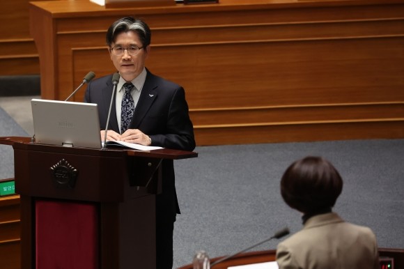 <b>공수처장</b> “尹 <b>체포</b> 막는 국회의원, 현행범 <b>체포</b> 가능”