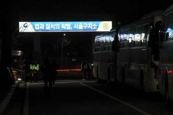 尹<b>대통령</b> 구속된 서울<b>구치소</b>…유명인 누구 있나 봤더니
