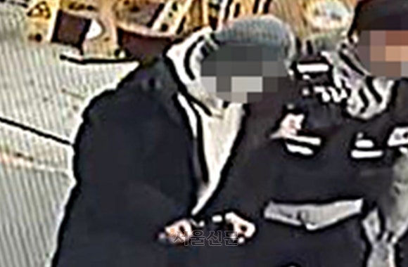 ‘<b>배현진 습격</b>’ <b>중학생 1심</b>서 징역형 집행유예…‘심신상실’ 불인정